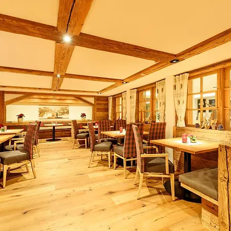 Haus Berktold - Annehmlichkeiten von 4-Sterne Familien-und Wellnesshotel Viktoria können mitbenutzt werden-3